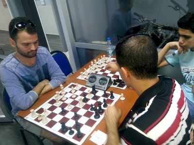 9 Eylül Satranç Kulübü &amp; Efes Art Sanat Merkezi Geleneksel Dostluk Turnuvası Yapıldı - fotoğraf