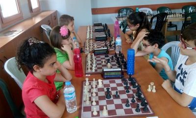 Kara Kara Değil Kare Kare Düşündük. 2018 Kulüp Birinciliğimizi Yaptık - fotoğraf
