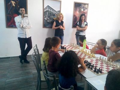 9 Eylül Satranç Kulübü &amp; Efes Art Sanat Merkezi Geleneksel Dostluk Turnuvası Yapıldı - fotoğraf